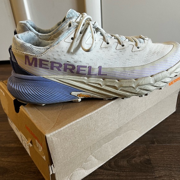 Merrell Women’s Trail Sneaker Agility Peak  size 9. - Picture 1 of 9
